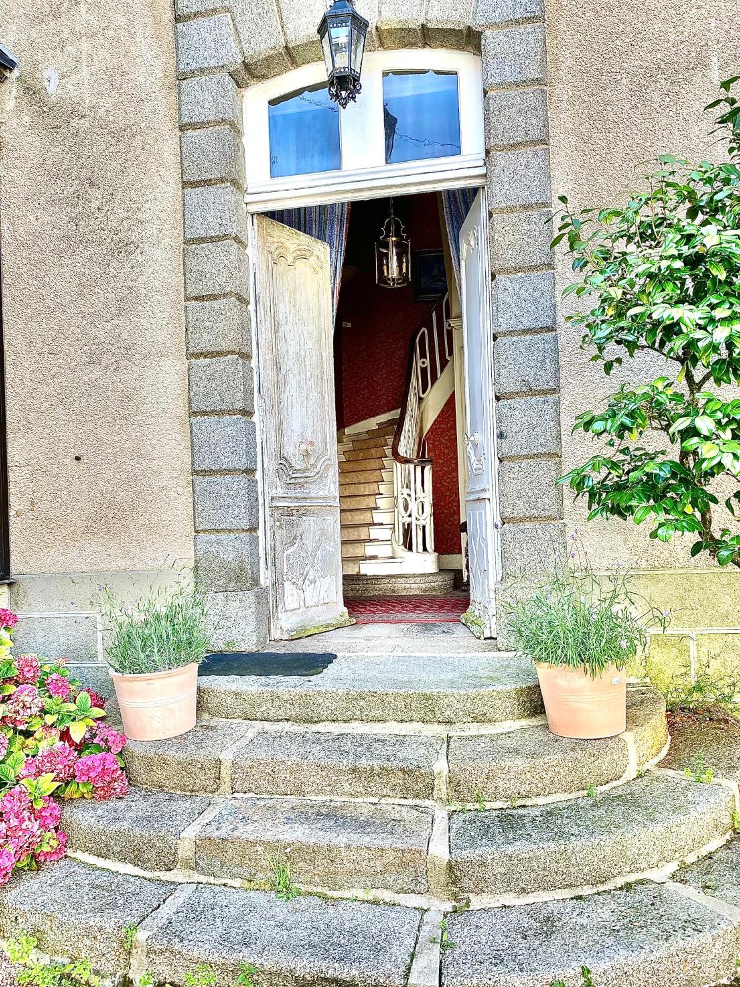 L'Hotel De Herce Chambre D'Hote Mayenne Εξωτερικό φωτογραφία